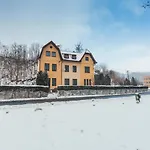 Schupplerova * Hostejn