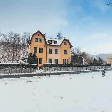 Schupplerova * Hostejn